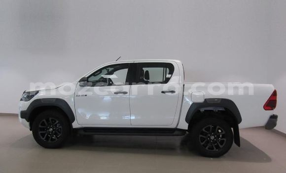 Tenga Tsaru Toyota Hilux Chena Mota in Maputo in Maputo Tenga Tsaru Toyota Hilux Chena Mota in Maputo in Maputo