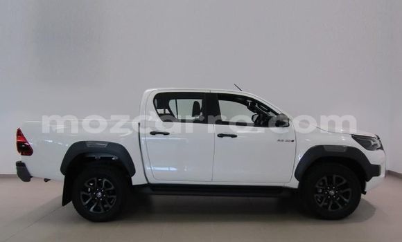 Tenga Tsaru Toyota Hilux Chena Mota in Maputo in Maputo Tenga Tsaru Toyota Hilux Chena Mota in Maputo in Maputo