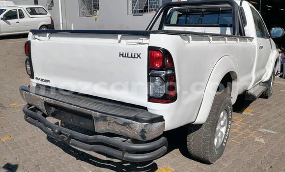 Comprar Usado Toyota Hilux Branco Carro em Maputo em Maputo Comprar Usado Toyota Hilux Branco Carro em Maputo em Maputo