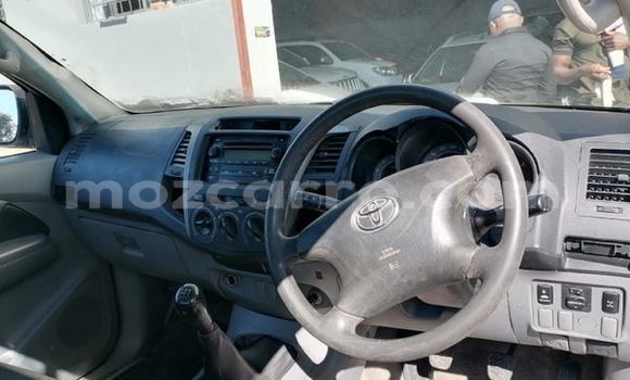 Comprar Usado Toyota Hilux Branco Carro em Maputo em Maputo Comprar Usado Toyota Hilux Branco Carro em Maputo em Maputo