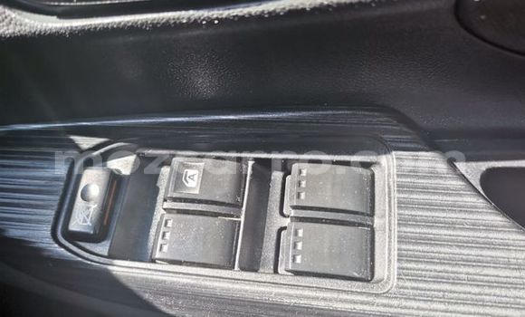 Tenga Tsaru Toyota Avanza Beige Mota in Maputo in Maputo Tenga Tsaru Toyota Avanza Beige Mota in Maputo in Maputo