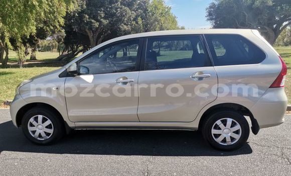 Tenga Tsaru Toyota Avanza Beige Mota in Maputo in Maputo Tenga Tsaru Toyota Avanza Beige Mota in Maputo in Maputo