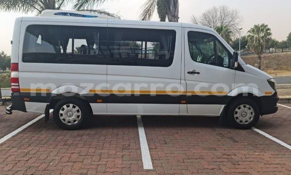 Comprar Usado Mercedes-Benz 740Li Branco Carro em Maputo em Maputo Comprar Usado Mercedes-Benz 740Li Branco Carro em Maputo em Maputo