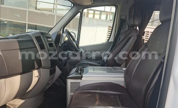 Comprar Usado Mercedes-Benz 740Li Branco Carro em Maputo em Maputo Comprar Usado Mercedes-Benz 740Li Branco Carro em Maputo em Maputo