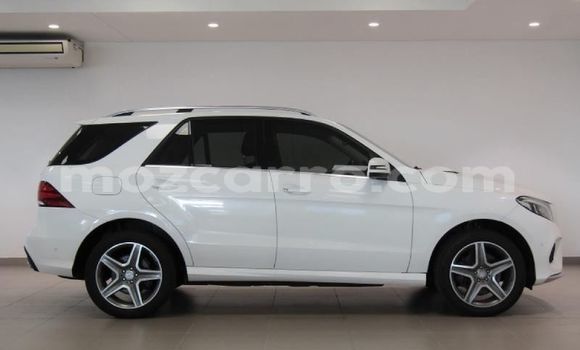 Nunua Ilio tumika Mercedes‒Benz GLE Nyeupe Gari ndani ya Maputo nchini Maputo Nunua Ilio tumika Mercedes‒Benz GLE Nyeupe Gari ndani ya Maputo nchini Maputo