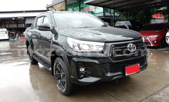 Comprar Usado Toyota Hiluxe Revo Preto Carro em Maputo em Maputo Comprar Usado Toyota Hiluxe Revo Preto Carro em Maputo em Maputo