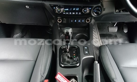 Comprar Usado Toyota Hiluxe Revo Preto Carro em Maputo em Maputo Comprar Usado Toyota Hiluxe Revo Preto Carro em Maputo em Maputo