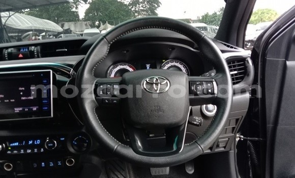 Comprar Usado Toyota Hiluxe Revo Preto Carro em Maputo em Maputo Comprar Usado Toyota Hiluxe Revo Preto Carro em Maputo em Maputo