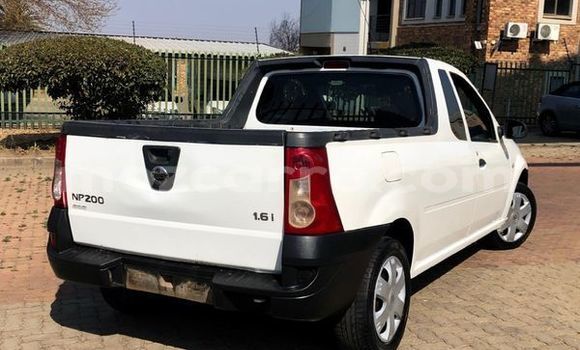 Comprar Usado Nissan Pickup Branco Carro em Maputo em Maputo Comprar Usado Nissan Pickup Branco Carro em Maputo em Maputo