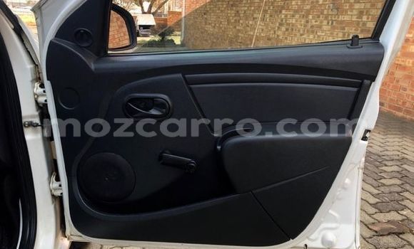 Comprar Usado Nissan Pickup Branco Carro em Maputo em Maputo Comprar Usado Nissan Pickup Branco Carro em Maputo em Maputo