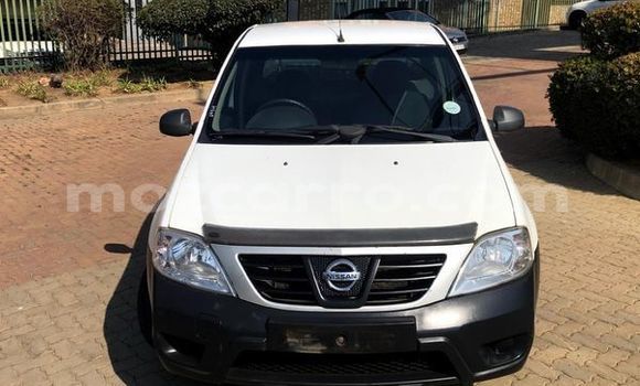 Comprar Usado Nissan Pickup Branco Carro em Maputo em Maputo Comprar Usado Nissan Pickup Branco Carro em Maputo em Maputo
