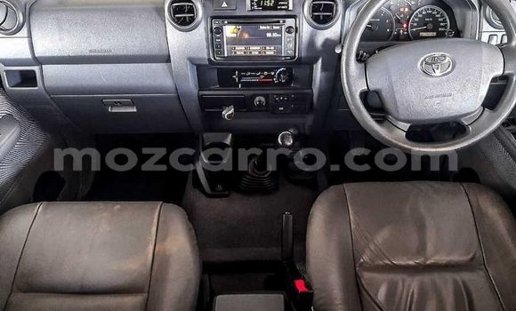 Comprar Usado Toyota Land Cruiser Castanho Carro em Maputo em Maputo Comprar Usado Toyota Land Cruiser Castanho Carro em Maputo em Maputo