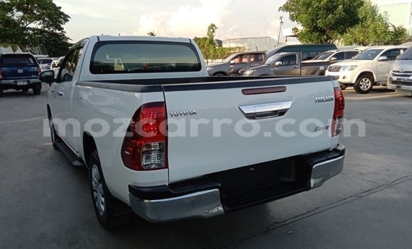 Comprar Usado Toyota Hilux Branco Carro em Maputo em Maputo Comprar Usado Toyota Hilux Branco Carro em Maputo em Maputo