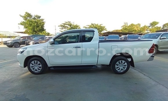 Comprar Usado Toyota Hilux Branco Carro em Maputo em Maputo Comprar Usado Toyota Hilux Branco Carro em Maputo em Maputo