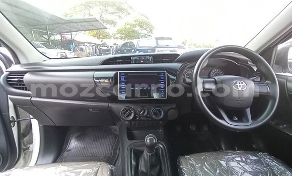 Comprar Usado Toyota Hilux Branco Carro em Maputo em Maputo Comprar Usado Toyota Hilux Branco Carro em Maputo em Maputo