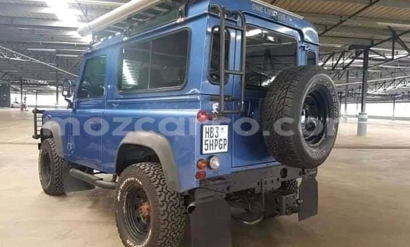 Comprar Usado Land Rover Defender Azul Carro em Maputo em Maputo Comprar Usado Land Rover Defender Azul Carro em Maputo em Maputo