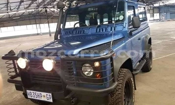 Comprar Usado Land Rover Defender Azul Carro em Maputo em Maputo Comprar Usado Land Rover Defender Azul Carro em Maputo em Maputo