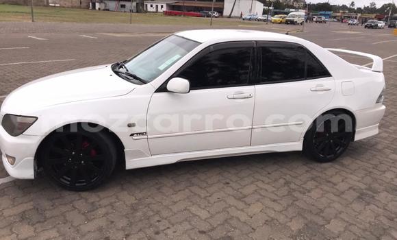 Nunua Ilio tumika Toyota Altezza Nyeupe Gari ndani ya Maputo nchini Maputo Nunua Ilio tumika Toyota Altezza Nyeupe Gari ndani ya Maputo nchini Maputo