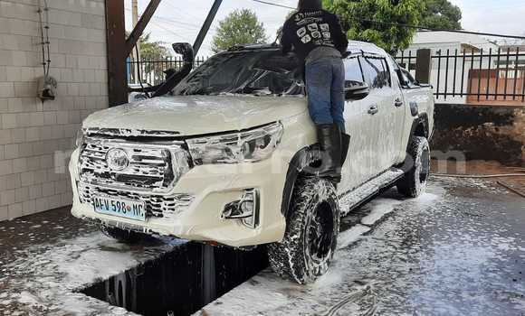 Nunua Ilio tumika Toyota Hiluxe Revo Nyeupe Gari ndani ya Maputo nchini Maputo Nunua Ilio tumika Toyota Hiluxe Revo Nyeupe Gari ndani ya Maputo nchini Maputo