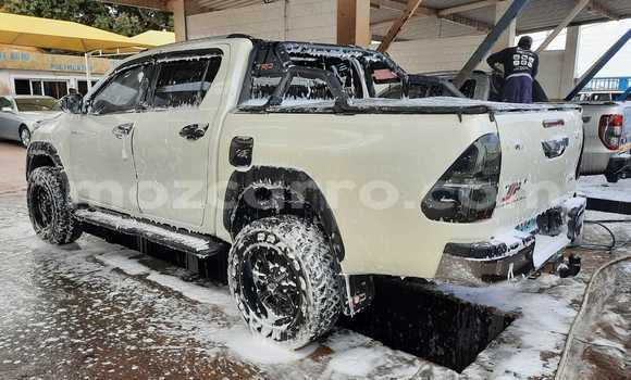 Nunua Ilio tumika Toyota Hiluxe Revo Nyeupe Gari ndani ya Maputo nchini Maputo Nunua Ilio tumika Toyota Hiluxe Revo Nyeupe Gari ndani ya Maputo nchini Maputo