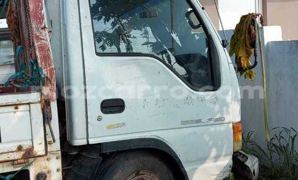 Comprar Usado Isuzu Bighorn Branco Carro em Maputo em Maputo Comprar Usado Isuzu Bighorn Branco Carro em Maputo em Maputo