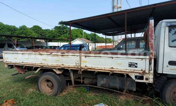 Comprar Usado Isuzu Bighorn Branco Carro em Maputo em Maputo Comprar Usado Isuzu Bighorn Branco Carro em Maputo em Maputo