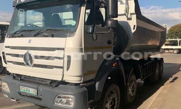 Comprar Usado DAF CF Branco Caminhão em Maputo em Maputo Comprar Usado DAF CF Branco Caminhão em Maputo em Maputo