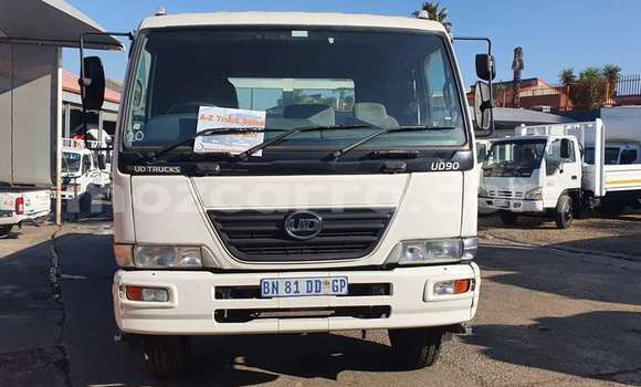 Comprar Usado Nissan UD Branco Caminhão em Maputo em Maputo Comprar Usado Nissan UD Branco Caminhão em Maputo em Maputo