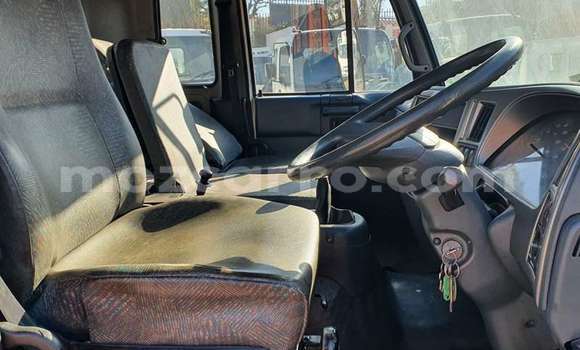 Comprar Usado Nissan UD Branco Caminhão em Maputo em Maputo Comprar Usado Nissan UD Branco Caminhão em Maputo em Maputo