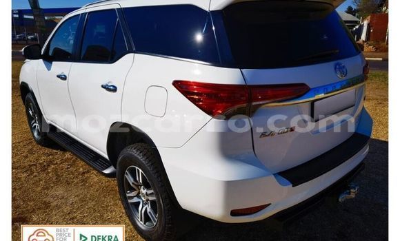 Buy Used Toyota Fortuner White Car in Maputo in Maputo Buy Used Toyota Fortuner White Car in Maputo in Maputo