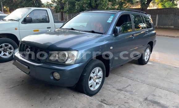Nunua Ilio tumika Toyota Kluger Brown Gari ndani ya Mocambique nchini Nampula