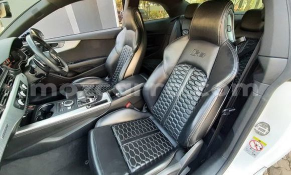 Comprar Usado Audi RS5 Branco Carro em Maputo em Maputo Comprar Usado Audi RS5 Branco Carro em Maputo em Maputo
