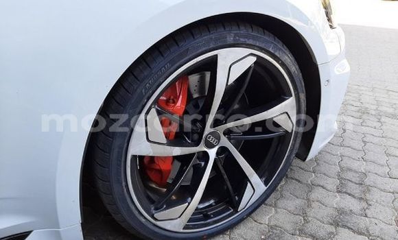Comprar Usado Audi RS5 Branco Carro em Maputo em Maputo Comprar Usado Audi RS5 Branco Carro em Maputo em Maputo