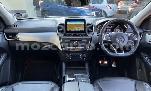 Comprar Usado Mercedes-Benz GLC 250D Branco Carro em Maputo em Maputo Comprar Usado Mercedes-Benz GLC 250D Branco Carro em Maputo em Maputo