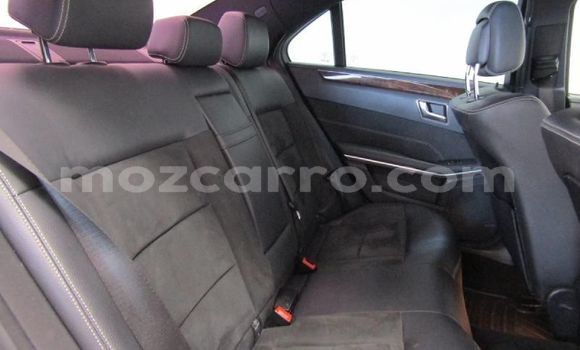 Nunua Ilio tumika Mercedes‒Benz E-Class Nyeupe Gari ndani ya Maputo nchini Maputo Nunua Ilio tumika Mercedes‒Benz E-Class Nyeupe Gari ndani ya Maputo nchini Maputo