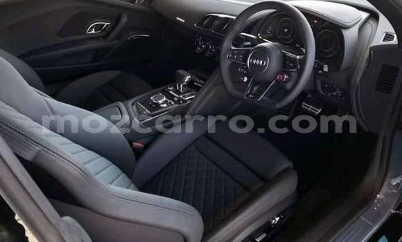 Comprar Usado Audi R8 Prata Carro em Maputo em Maputo Comprar Usado Audi R8 Prata Carro em Maputo em Maputo