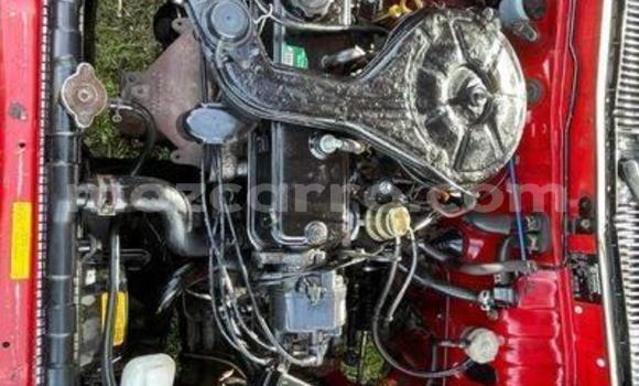 Tenga Tsaru Toyota Corolla Tsvuku Mota in Maputo in Maputo Tenga Tsaru Toyota Corolla Tsvuku Mota in Maputo in Maputo