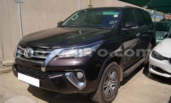 Comprar Usado Toyota Fortuner Castanho Carro em Maputo em Maputo Comprar Usado Toyota Fortuner Castanho Carro em Maputo em Maputo