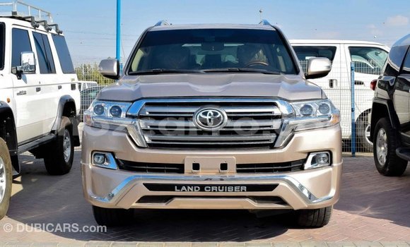 Comprar Importar Toyota Land Cruiser De outros Carro em Import - Dubai em Cabo Delgado Comprar Importar Toyota Land Cruiser De outros Carro em Import - Dubai em Cabo Delgado