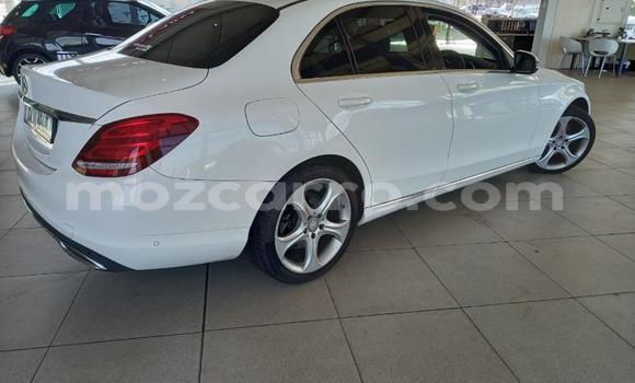 Comprar Usado Mercedes-Benz E-Classe Branco Carro em Maputo em Maputo Comprar Usado Mercedes-Benz E-Classe Branco Carro em Maputo em Maputo
