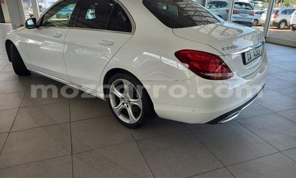 Comprar Usado Mercedes-Benz E-Classe Branco Carro em Maputo em Maputo Comprar Usado Mercedes-Benz E-Classe Branco Carro em Maputo em Maputo