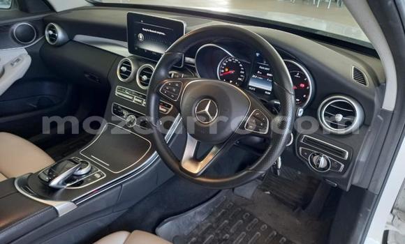 Comprar Usado Mercedes-Benz E-Classe Branco Carro em Maputo em Maputo Comprar Usado Mercedes-Benz E-Classe Branco Carro em Maputo em Maputo