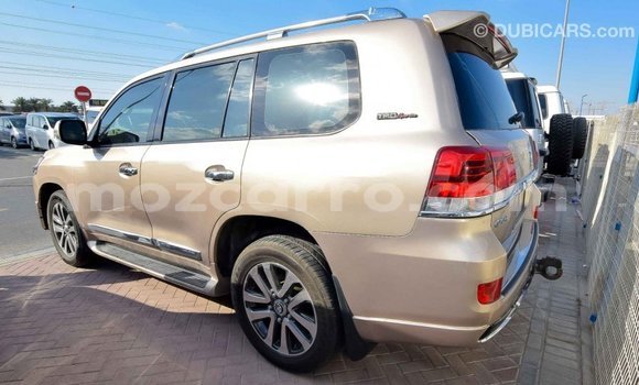 Comprar Importar Toyota Land Cruiser De outros Carro em Import - Dubai em Cabo Delgado Comprar Importar Toyota Land Cruiser De outros Carro em Import - Dubai em Cabo Delgado