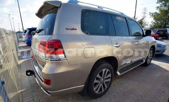 Comprar Importar Toyota Land Cruiser De outros Carro em Import - Dubai em Cabo Delgado Comprar Importar Toyota Land Cruiser De outros Carro em Import - Dubai em Cabo Delgado