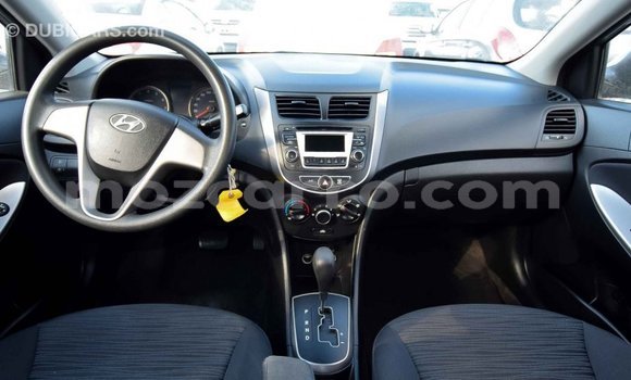 Comprar Importar Hyundai Accent De outros Carro em Import - Dubai em Cabo Delgado Comprar Importar Hyundai Accent De outros Carro em Import - Dubai em Cabo Delgado