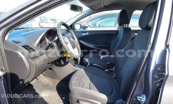 Comprar Importar Hyundai Accent De outros Carro em Import - Dubai em Cabo Delgado Comprar Importar Hyundai Accent De outros Carro em Import - Dubai em Cabo Delgado