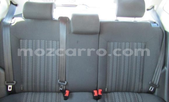 Nunua Ilio tumika Volkswagen Polo Nyeupe Gari ndani ya Balama nchini Cabo Delgado Nunua Ilio tumika Volkswagen Polo Nyeupe Gari ndani ya Balama nchini Cabo Delgado