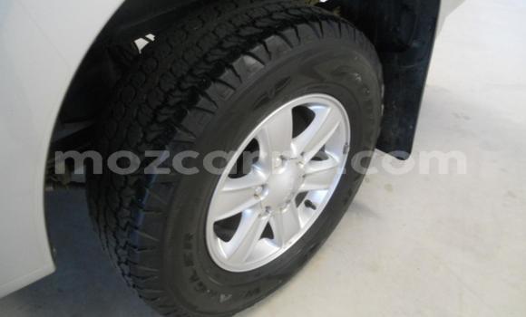 Comprar Usado Isuzu KB Prata Carro em Maputo em Maputo Comprar Usado Isuzu KB Prata Carro em Maputo em Maputo