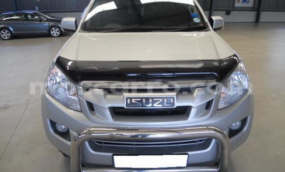Comprar Usado Isuzu KB Prata Carro em Maputo em Maputo Comprar Usado Isuzu KB Prata Carro em Maputo em Maputo