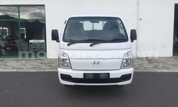 Comprar Usado Hyundai H200 Branco Carro em Maputo em Maputo Comprar Usado Hyundai H200 Branco Carro em Maputo em Maputo